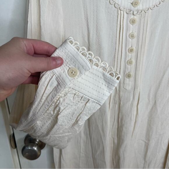 ModCloth Ivory Pintuck Button Down Dainty Long Sleeve Blouse Size Medium - Picture 5 of 8